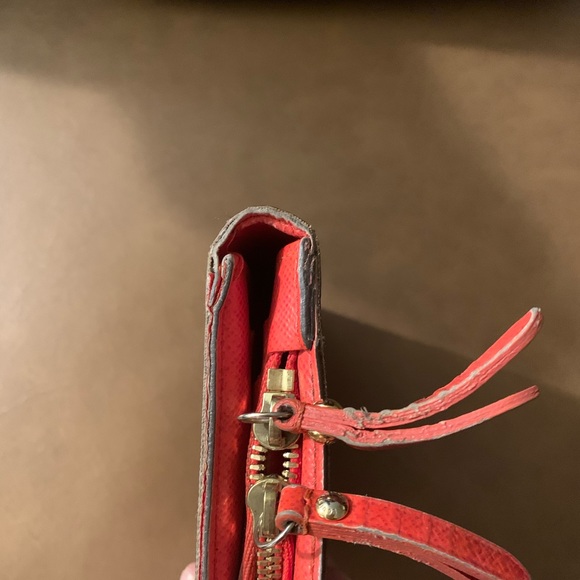 Louis Vuitton Wallet with Orange detail - Picture 4 of 5